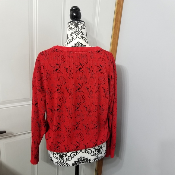 Vintage Red & Black sz medium sweater - Picture 2 of 3